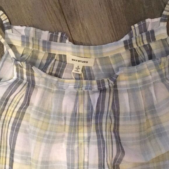Max Studio plaid top. New - Picture 4 of 4